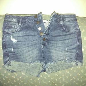 Button fly shorts